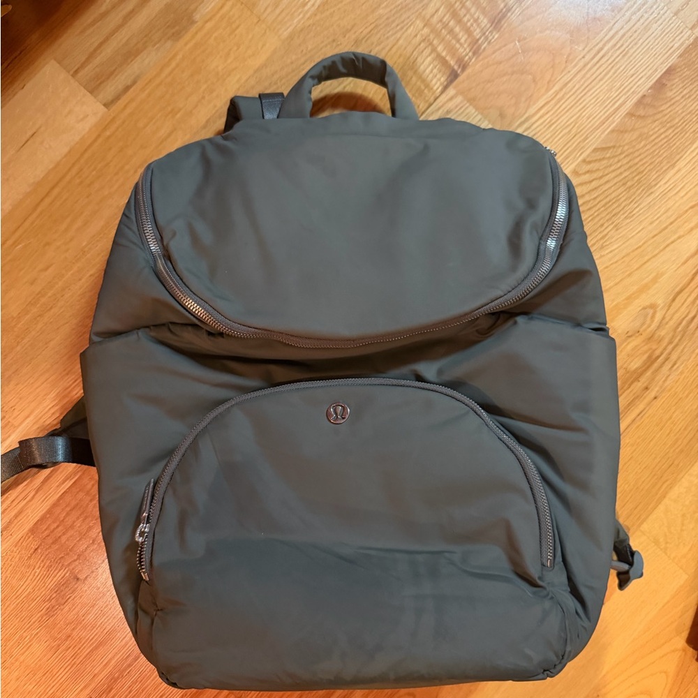 lululemon Sage New Parent Baby Bag